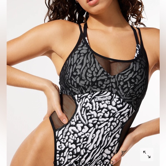 Savage X Fenty 1 on 1 Bodysuit - Picture 2 of 9
